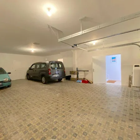 T3 Neuf Terrasse Et Garage Apartament